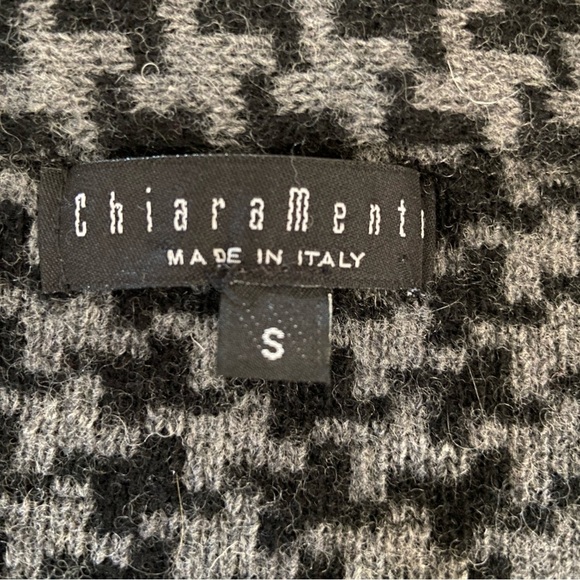 Chiaramente Italian Wool Houndstooth Cardigan - Picture 4 of 6